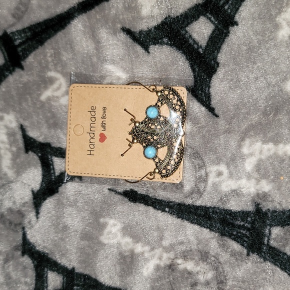 Earrings - Picture 7 of 7